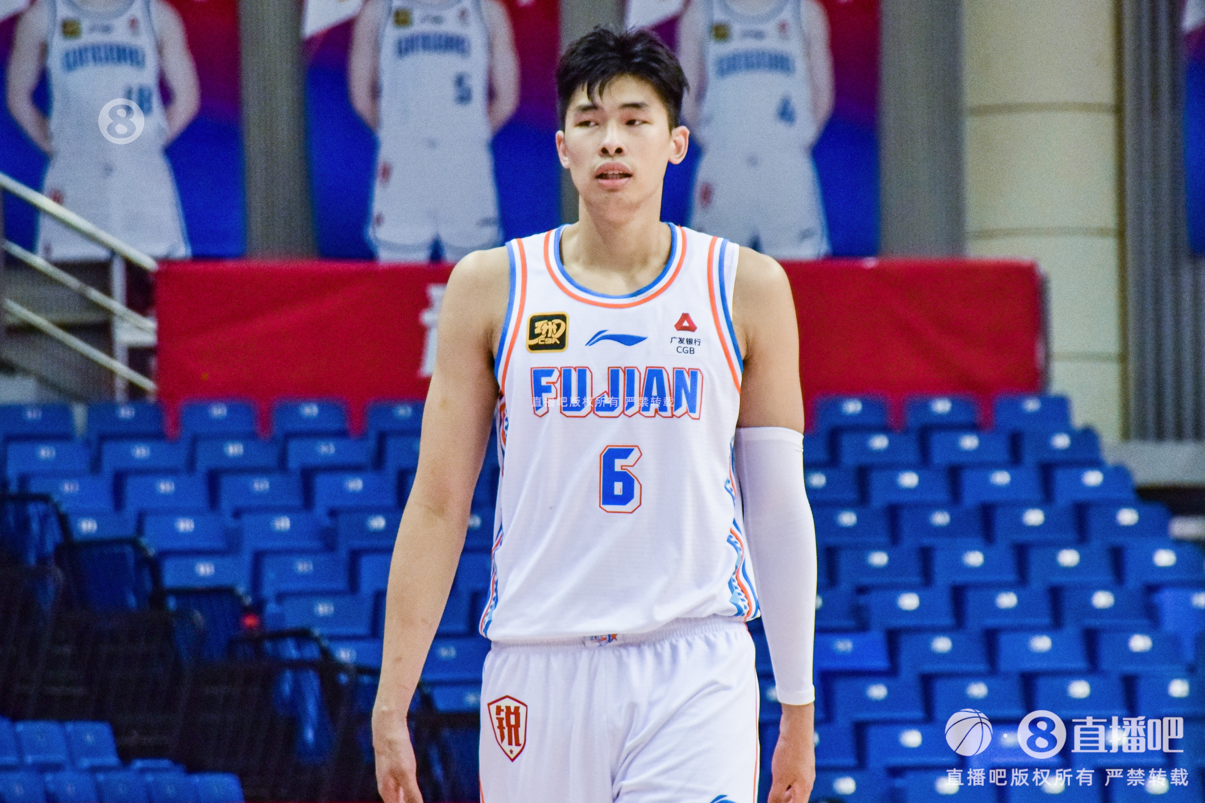 福建队意外失利,球队回顾比赛,总结经验 福建队意外失利,球队回顾比赛,总结经验