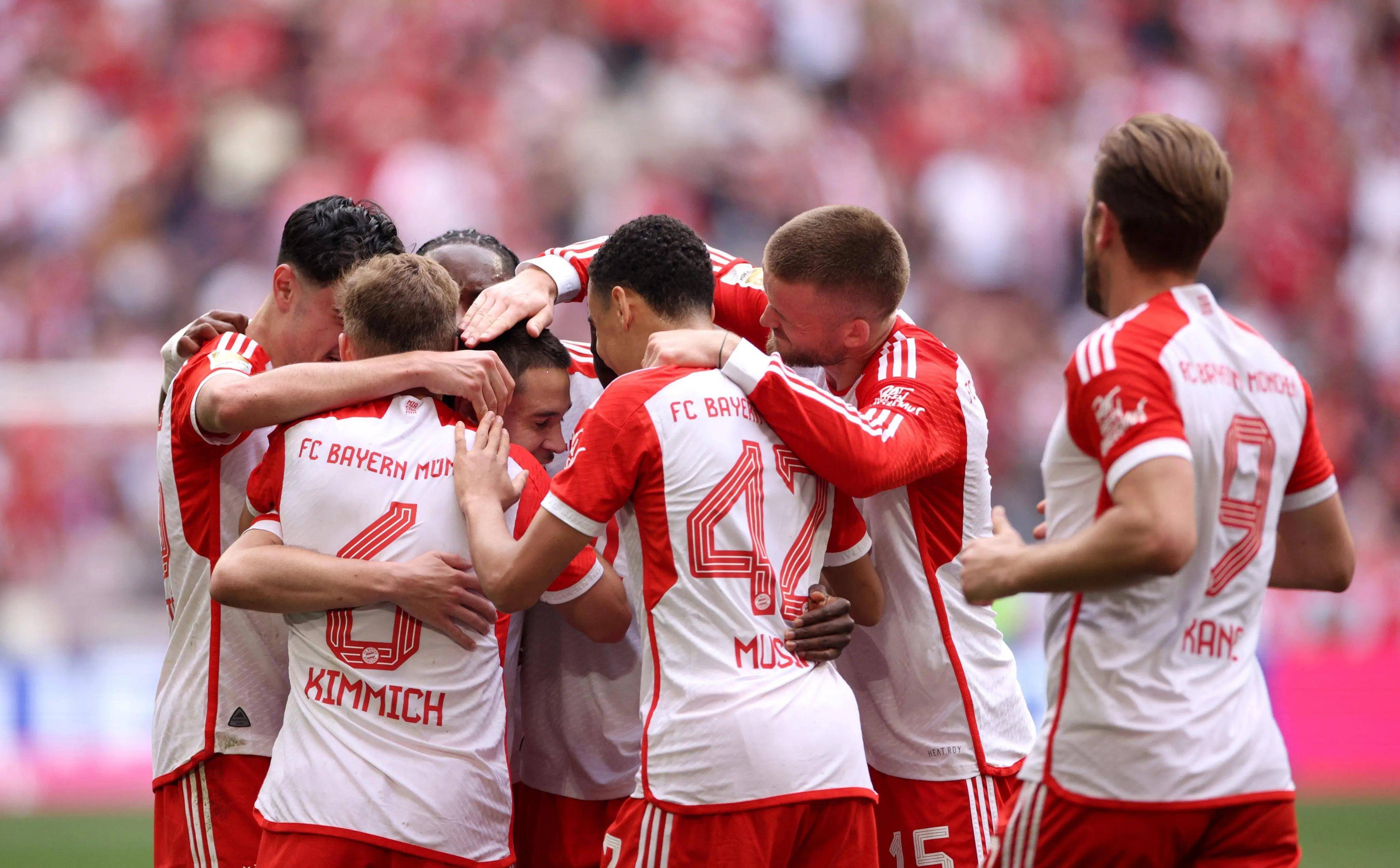 包含红白之战再现:斯图加特对阵勒沃库森的词条 包含红白之战再现:斯图加特对阵勒沃库森的词条