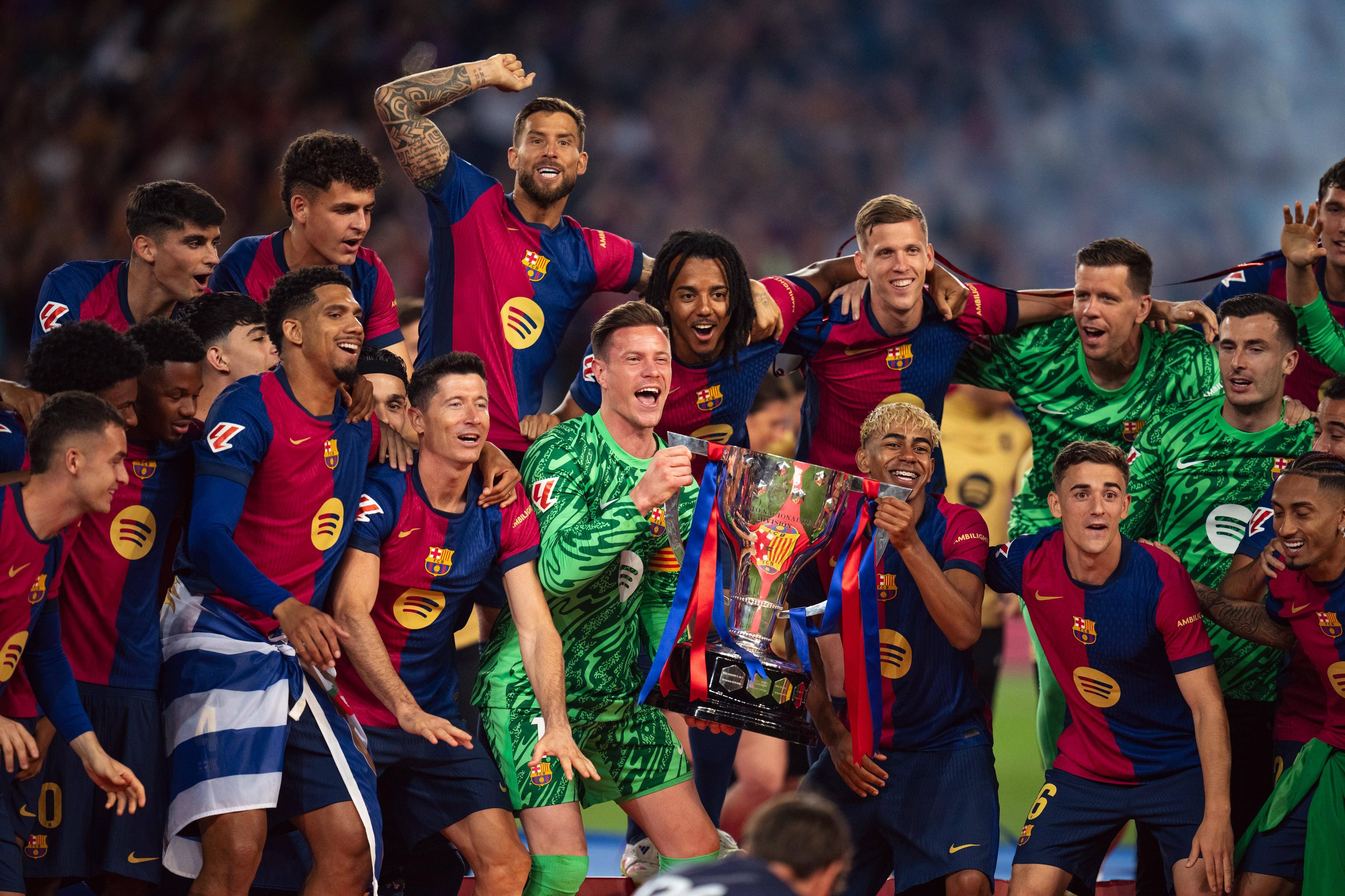 夺冠路上的巴萨：是时候振作起来了的简单介绍