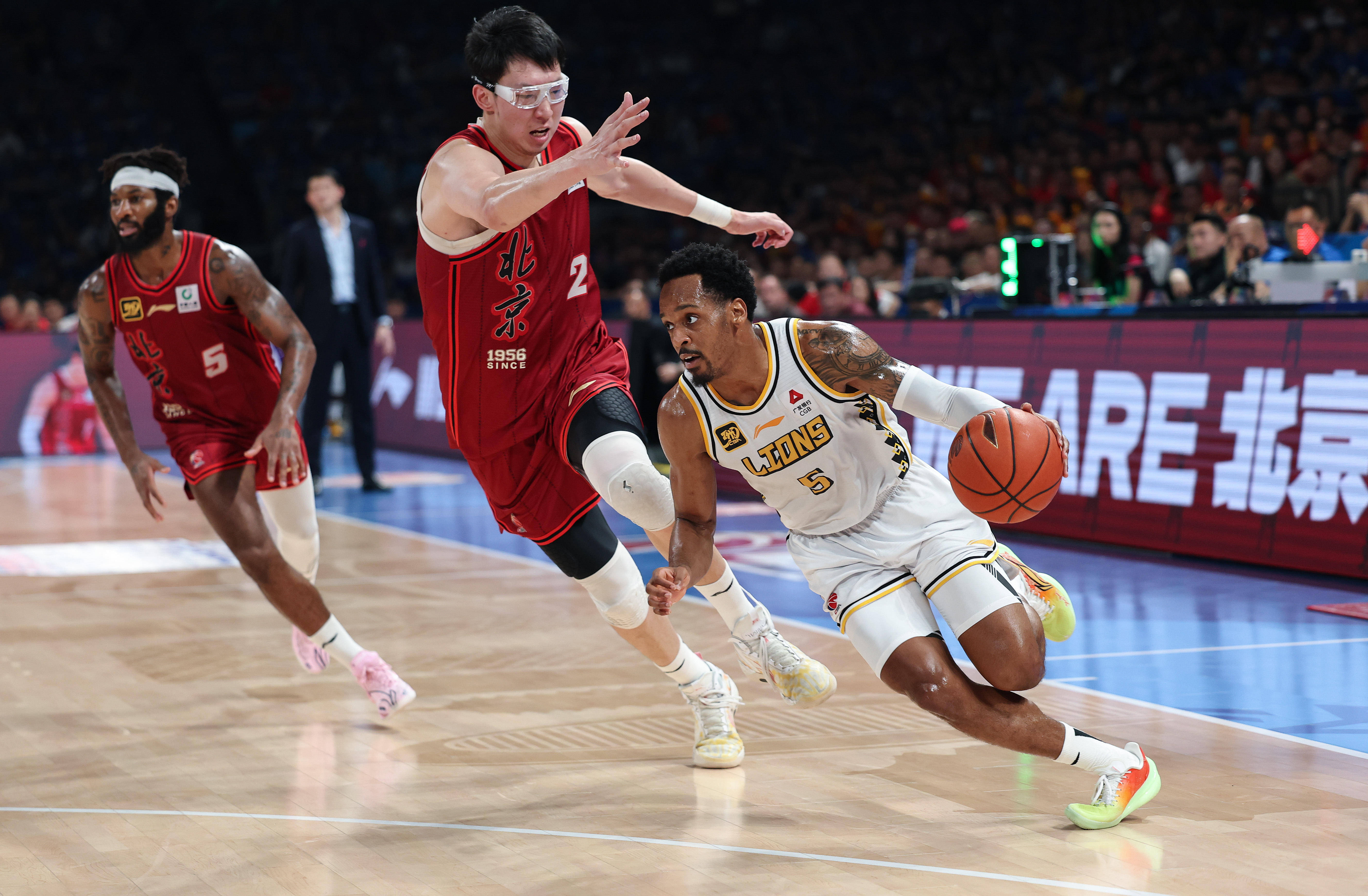 关于广厦队再胜一仗，登上领先之位的信息