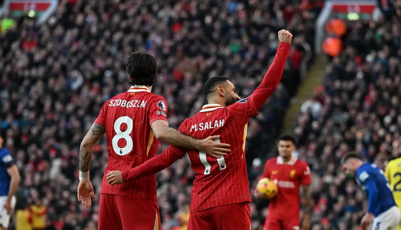 一场经典之战！英超点燃球迷热情的简单介绍