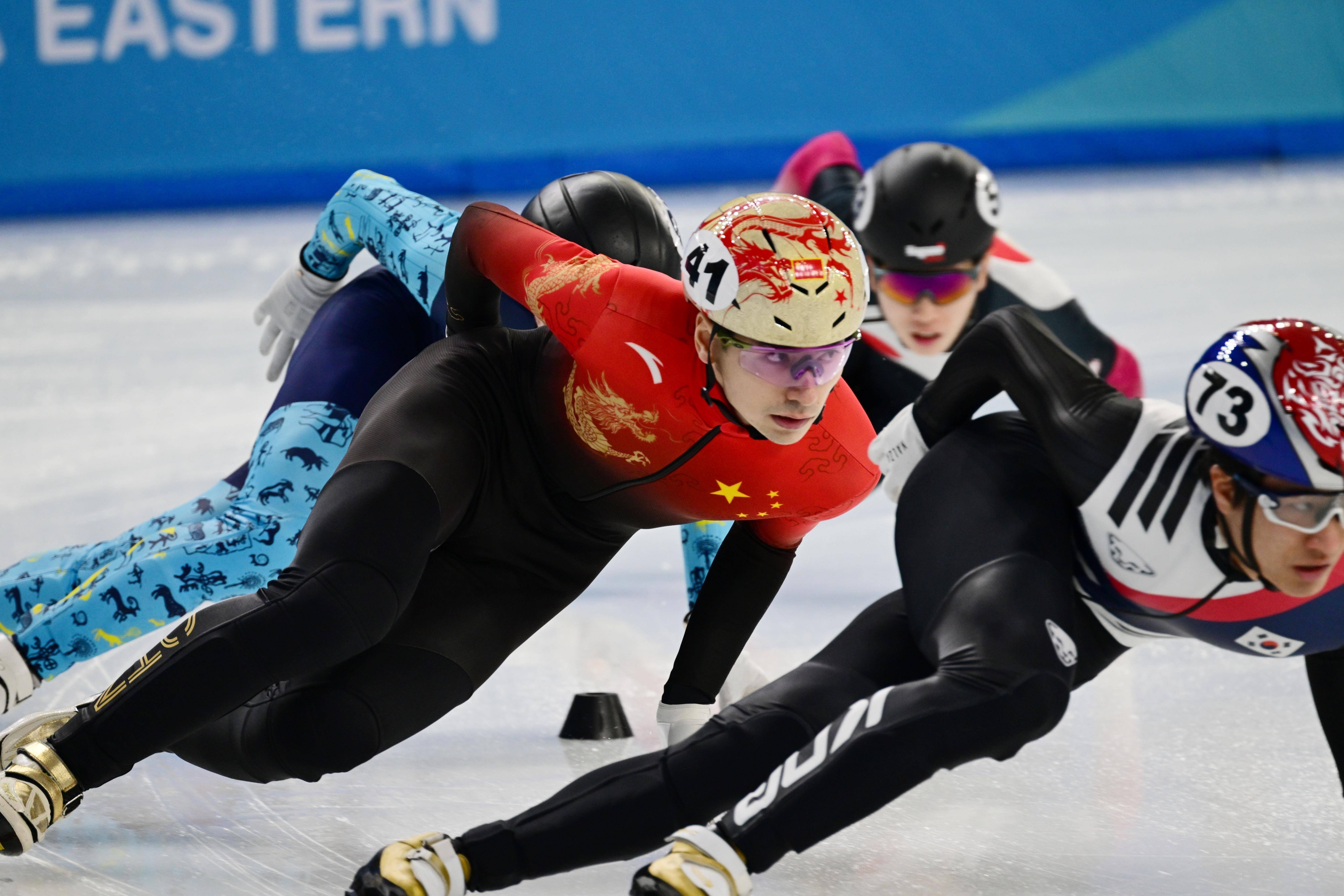 韩国队险胜马来西亚队，安赛龙关键制胜