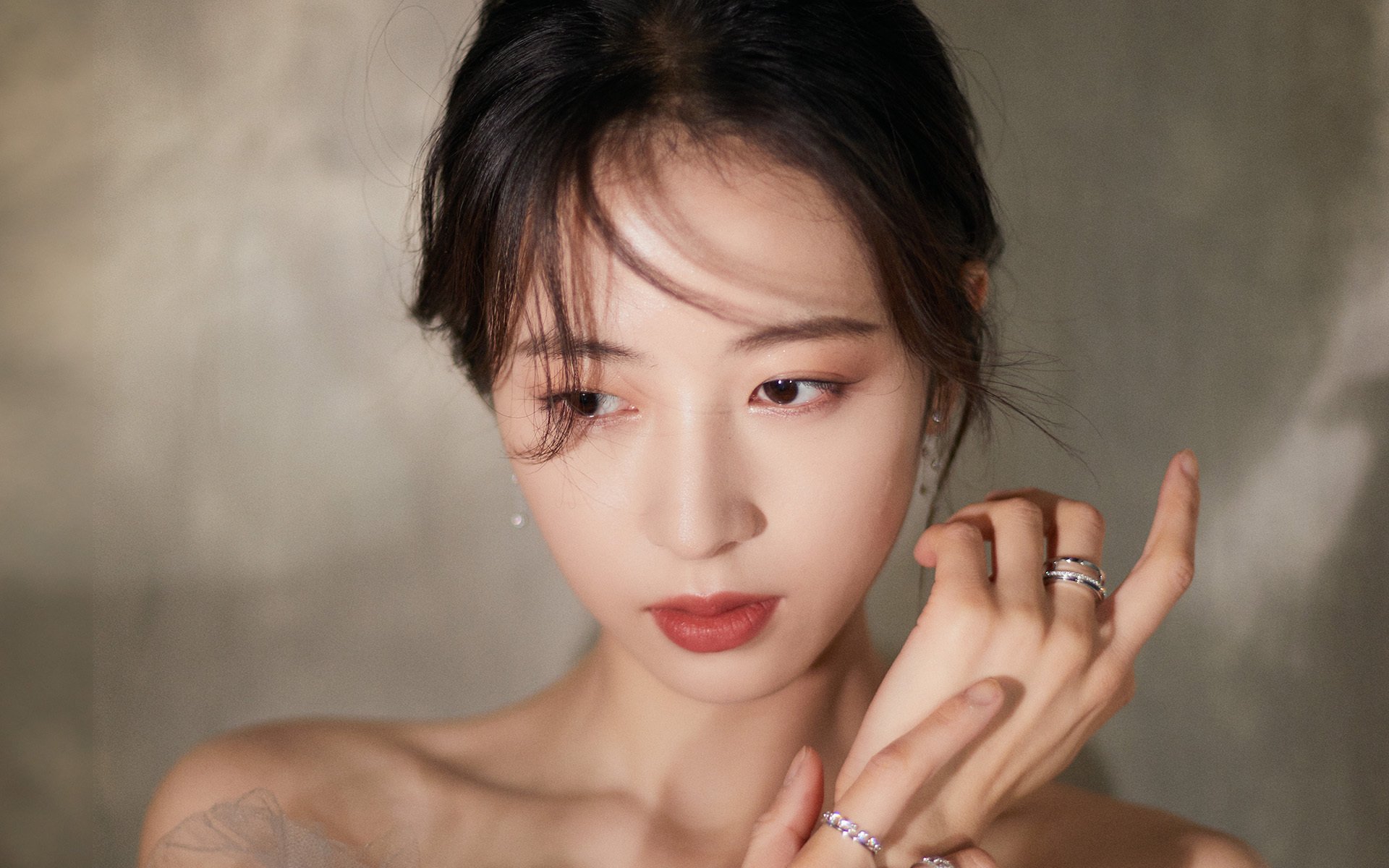 篮球跨界巅峰战,马克西主宰比赛走向,广东队掀翻独行侠